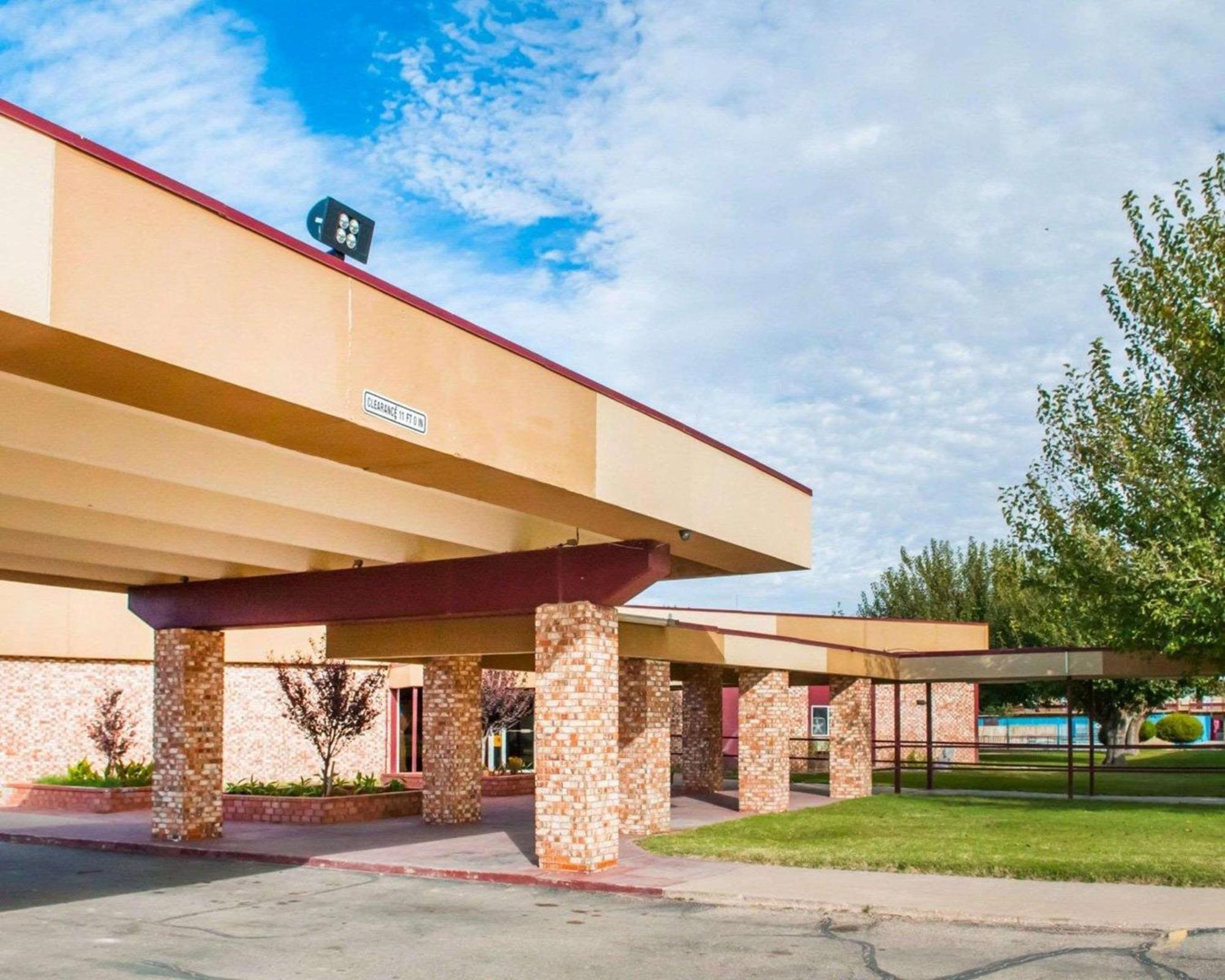 Econo Lodge Carlsbad Caverns Area Eksteriør bilde