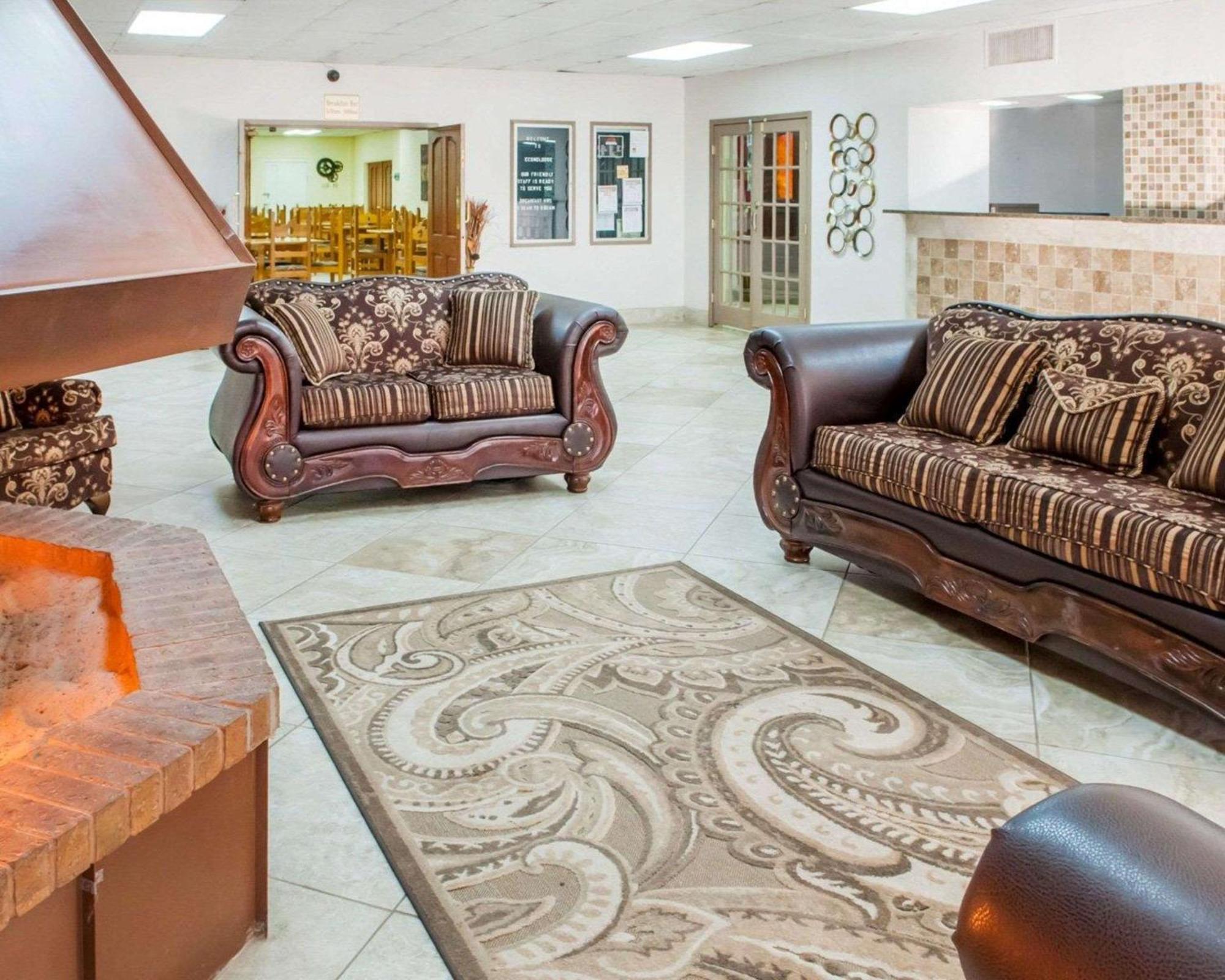 Econo Lodge Carlsbad Caverns Area Eksteriør bilde