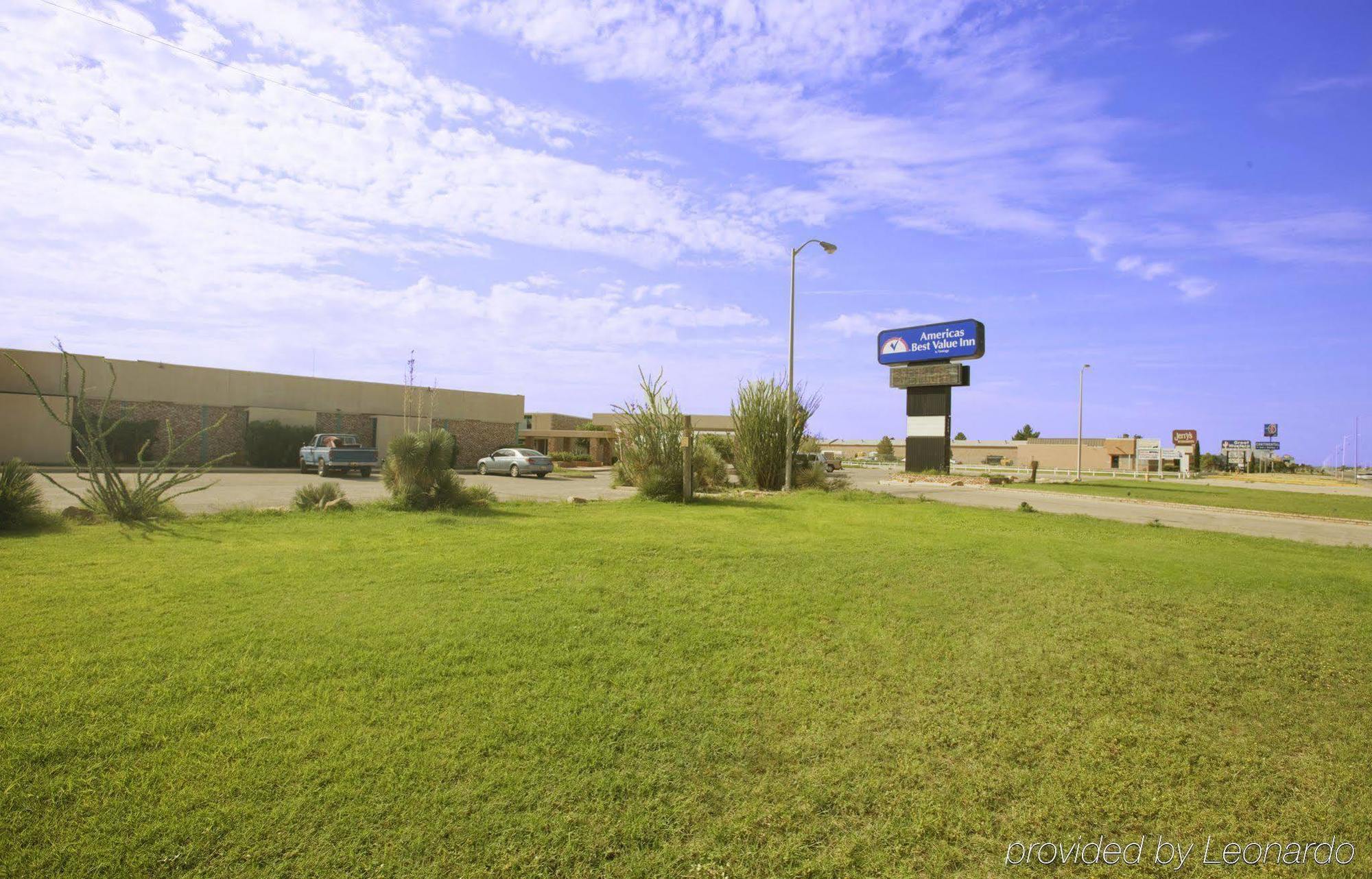 Econo Lodge Carlsbad Caverns Area Eksteriør bilde